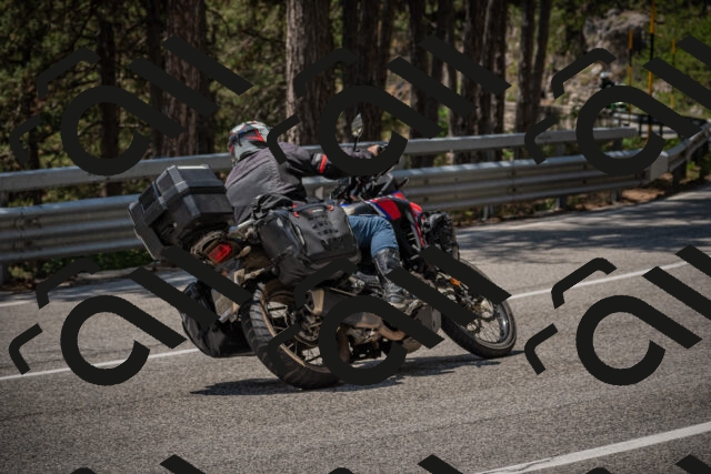 20250707124648-_5001560_am_