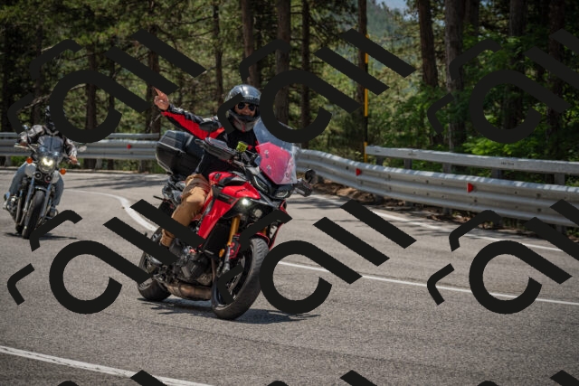 20250707124919-_5001580_am_