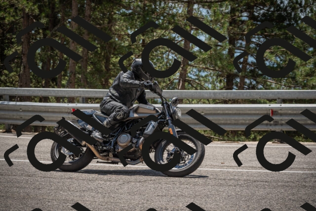 20250707125045-_5001616_am_