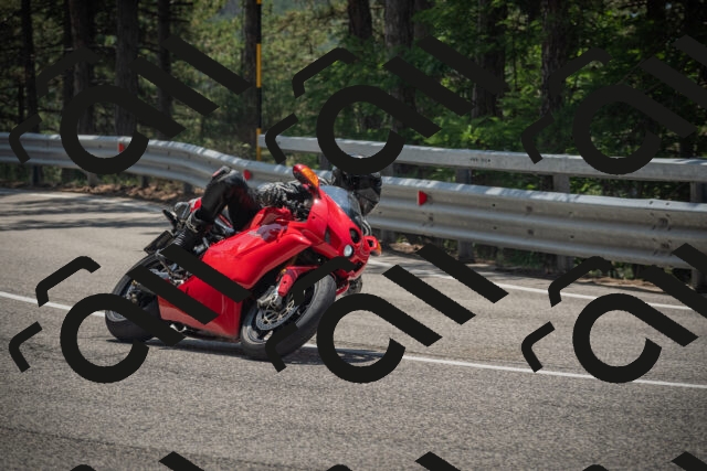 20250707125202-_5001647_am_