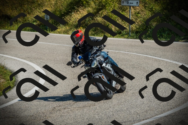 202507051022-DSC05000_c1_