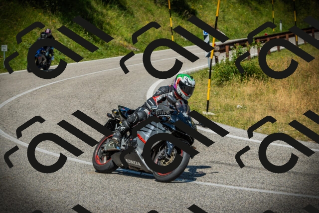 202507051105-DSC05341_c1_