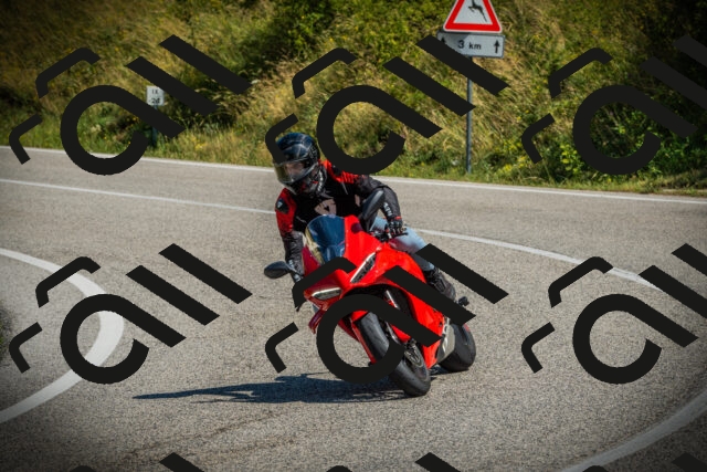 202507051108-DSC05395_c1_