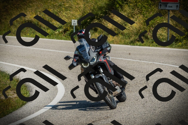 202507051126-DSC05547_c1_