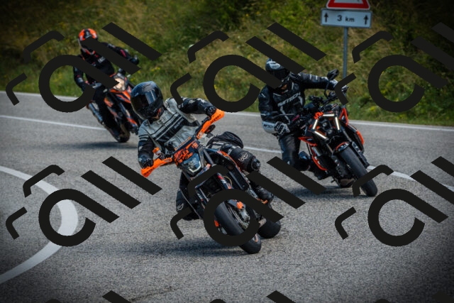 202507051139-DSC05734_c1_