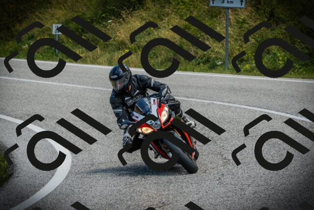 202507051210-DSC06000_c1_