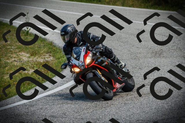 202507051210-DSC06001_c1_