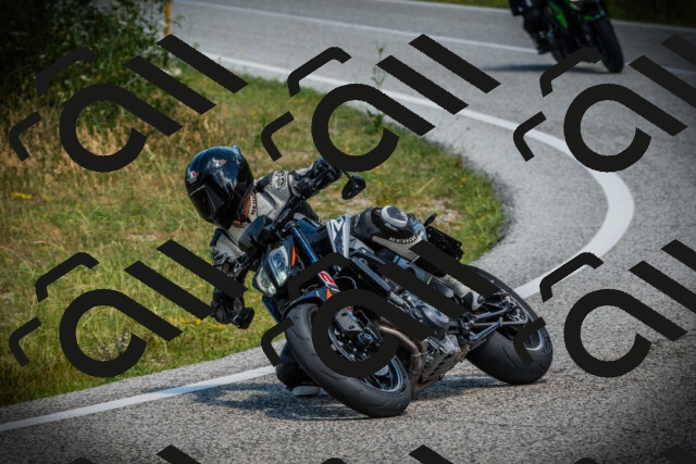 202507051223-DSC06177_c1_