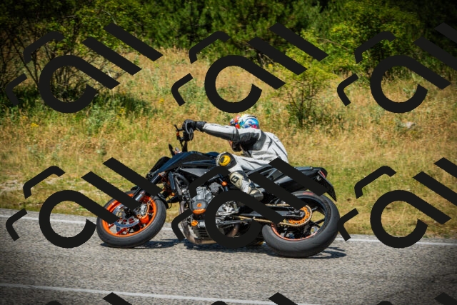 202507051232-DSC06299_c1_