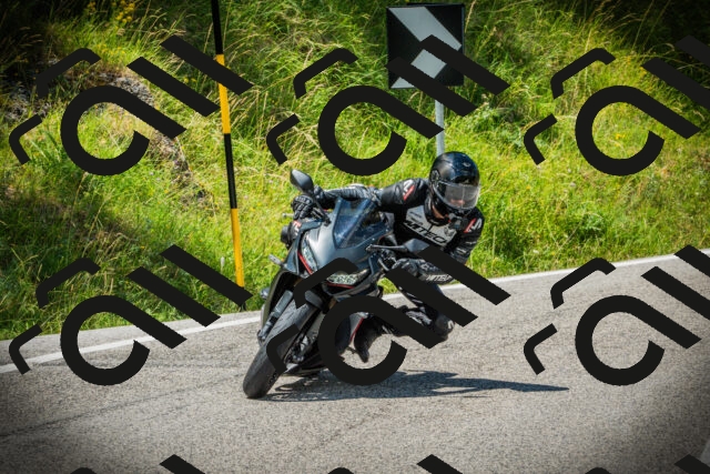 202507051235-DSC06335_c1_