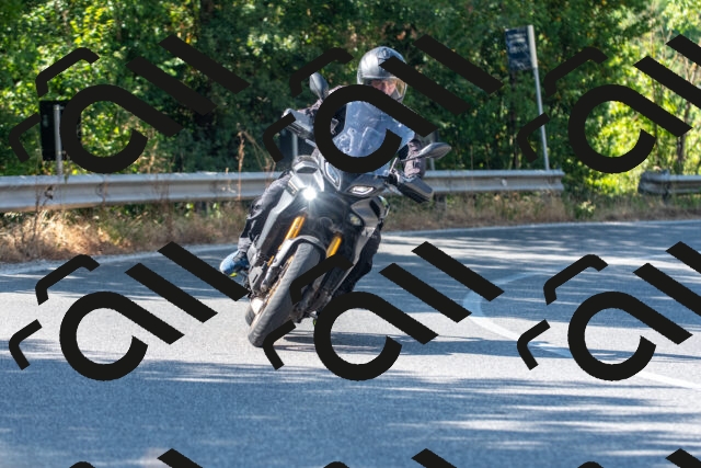 20250705093447_-R022185_r2