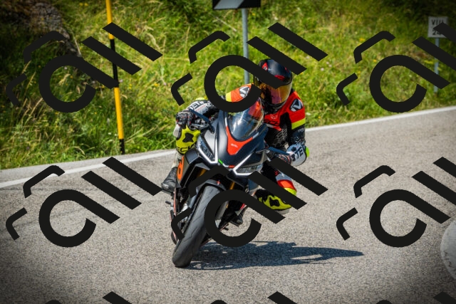 202507061208-DSC08167_c1_