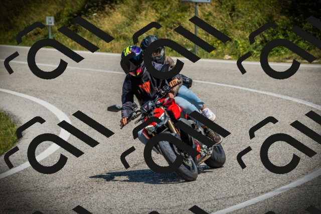 202507061210-DSC08192_c1_