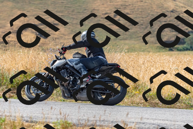 20250706092452_-R022588_r2