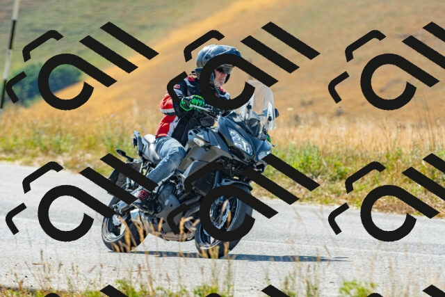 20250706100340_-R022906_r2