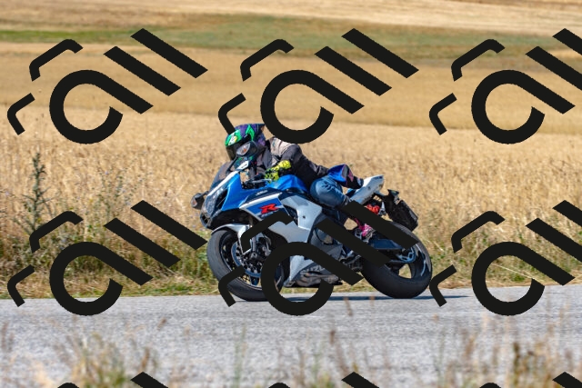 20250706103025_-R023155_r2