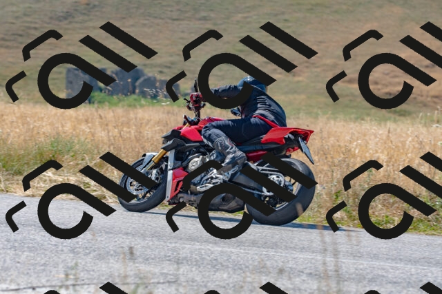 20250706103028_-R023158_r2