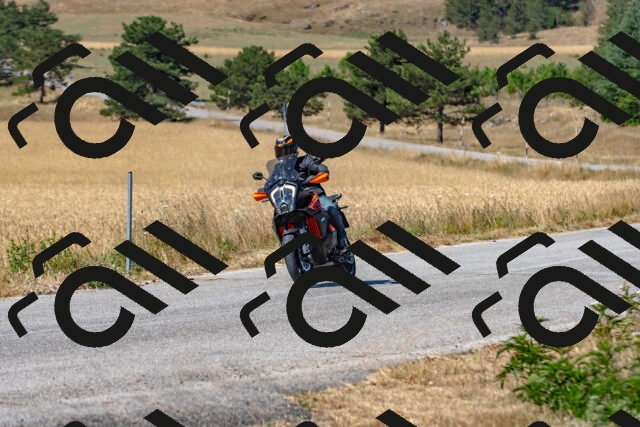 20250706103106_-R023162_r2