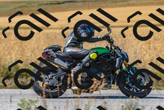 20250706103444_-R023235_r2