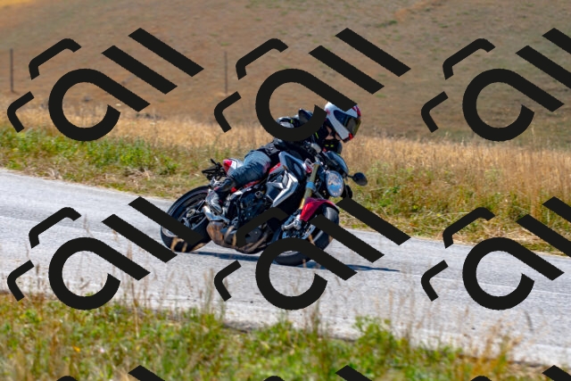 20250706105057_-R023410_r2