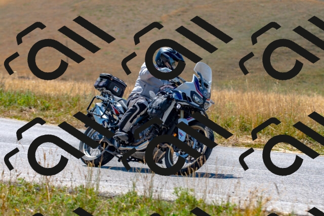 20250706105258_-R023455_r2