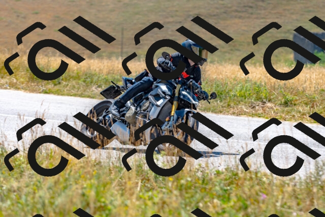 20250706110240_-R023532_r2