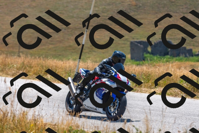 20250706115200_-R023894_r2