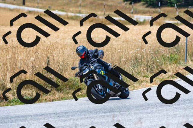 20250706120141_-R023946_r2