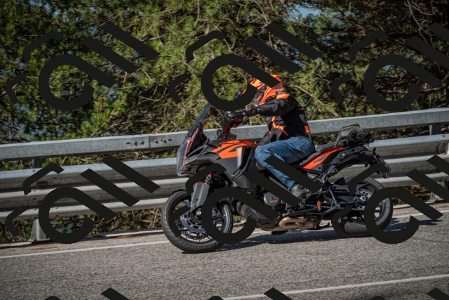 20250712094648-_5001855_am_