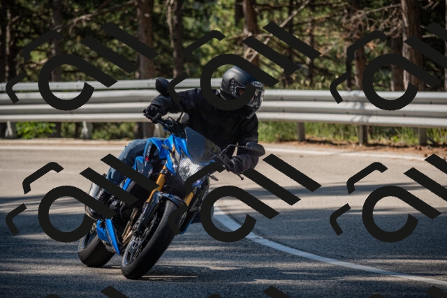 20250712100022-_5001870_am_