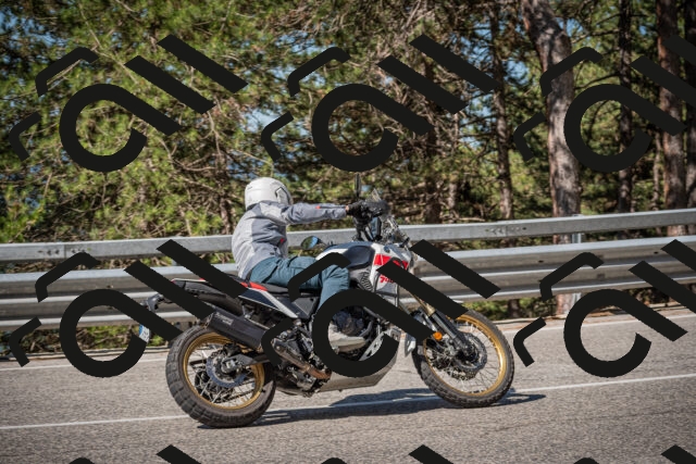 20250712100028-_5001876_am_