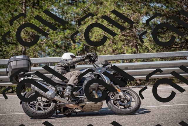 20250712100432-_5001880_am_