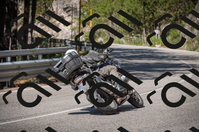 20250712100433-_5001882_am_