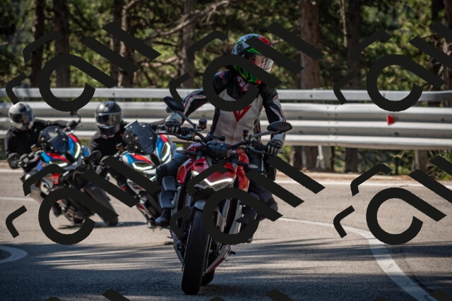 20250712100614-_5001885_am_