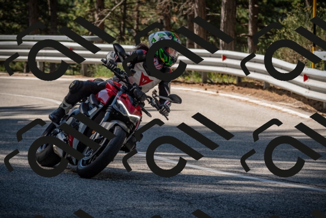 20250712100614-_5001887_am_