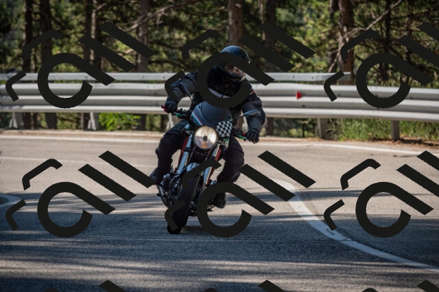 20250712101008-_5001915_am_