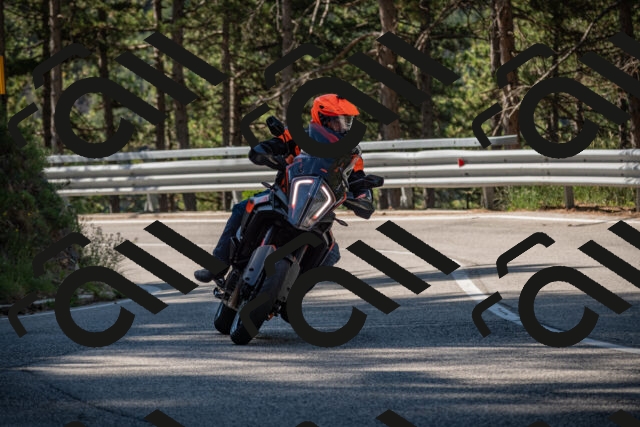 20250712101028-_5001919_am_