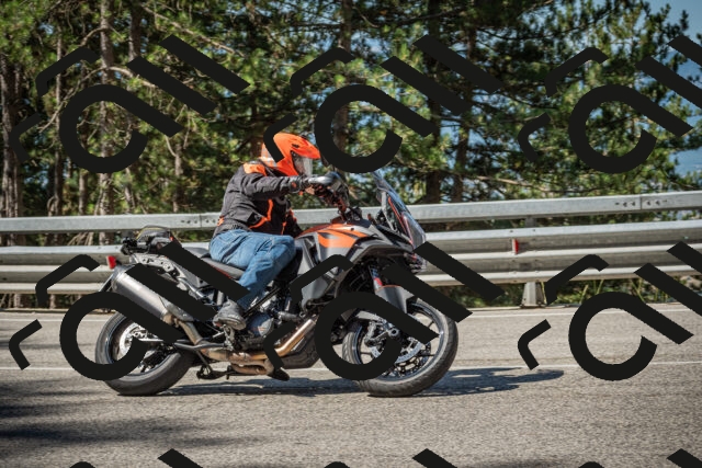 20250712101029-_5001921_am_