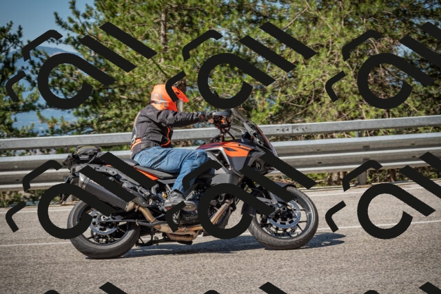 20250712101029-_5001922_am_