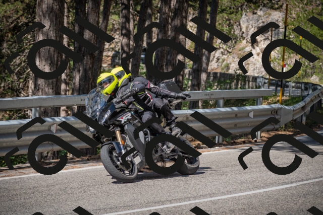 20250712101113-_5001923_am_