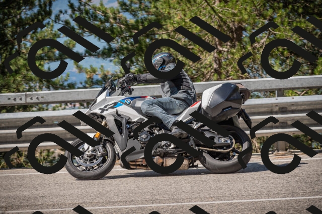 20250712101849-_5001961_am_