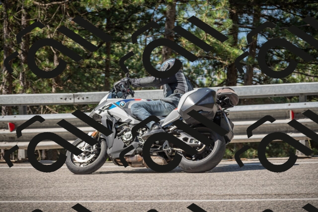 20250712101849-_5001962_am_