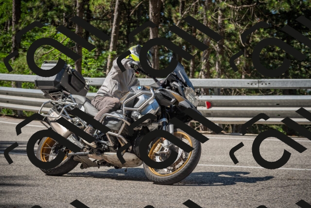 20250712102055-_5001972_am_