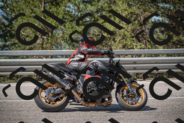 20250712102832-_5002027_am_