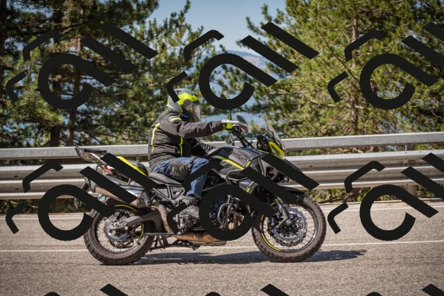 20250712102931-_5002052_am_