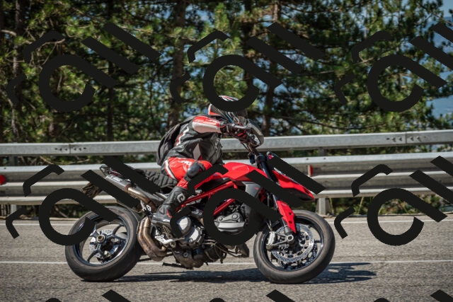 20250712103022-_5002076_am_