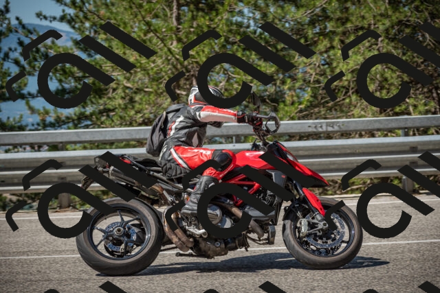 20250712103022-_5002077_am_