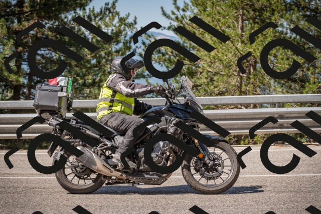 20250712103039-_5002084_am_