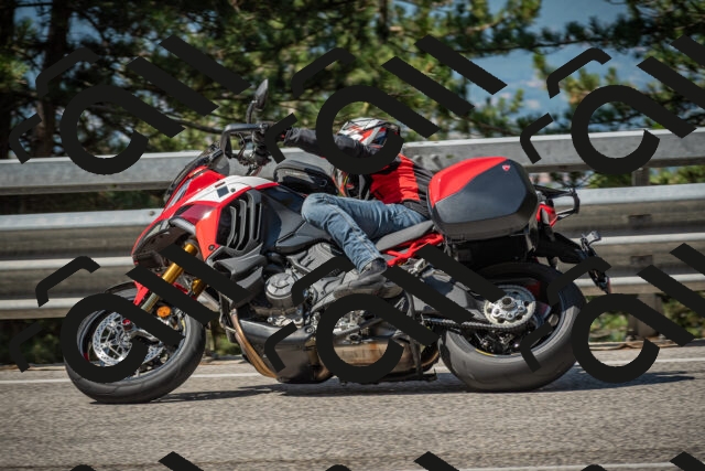 20250712103132-_5002091_am_