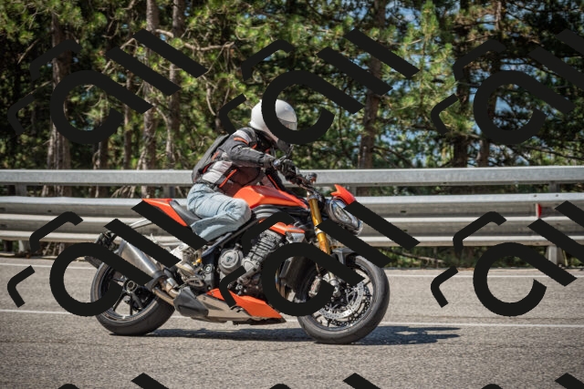 20250712103343-_5002124_am_